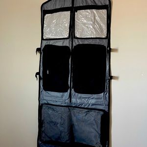 Thirty one garment bag